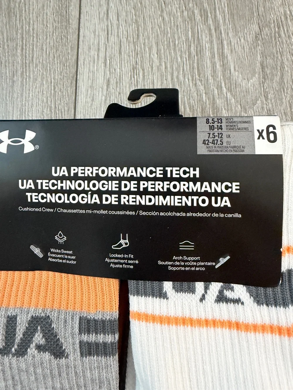 Under Armour 6 Pairs Men’s Crew Socks Cushioned NWT